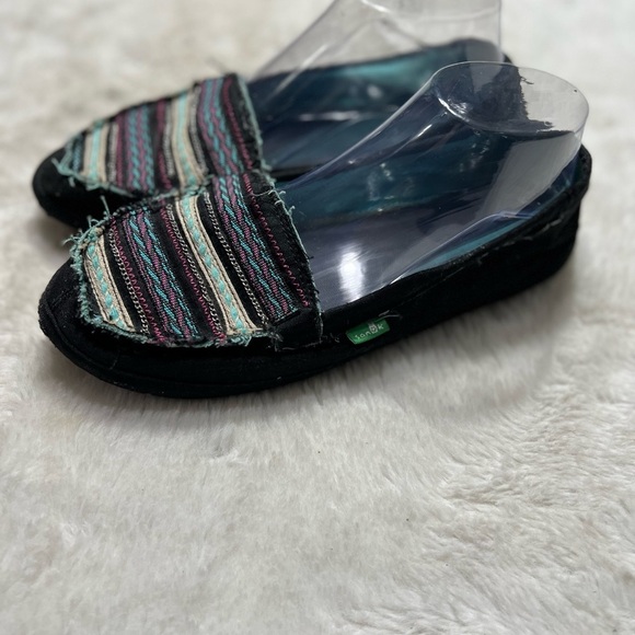 Sanuk black slip on shoe womens size 9 - Picture 8 of 8